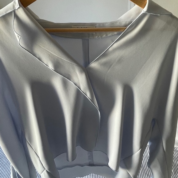 Babaton Martin Blouse in Light Blue Size Small - Picture 6 of 11
